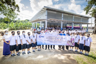 มอบโรงอาหาร “ทิสโก้ร่วมใจ 10”