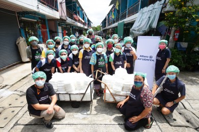 อลิอันซ์ อยุธยา ร่วมกับ มูลนิธิสโกลารส์ ออฟ ซัสทีแนนซ์ เปิดโรงครัวจัดทำอาหาร 500 ชุด ช่วยเหลือผู้ได้รับผลกระทบจากโควิด-19