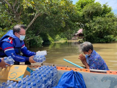 ทิพยประกันภัย ลงพื้นที่ช่วยเหลือผู้ประสบภัยน้ำท่วม จังหวัดพระนครศรีอยุธยา