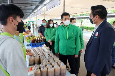 ธ.ก.ส. จับมือโลตัสจัดตลาดนัดของดีวิถีชุมชน จังหวัดอุดรธานี