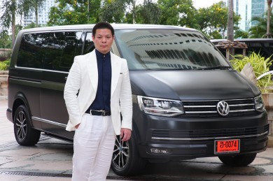 Volkswagen THAIYARNYON Caravelle–Mother of Pearl Edition