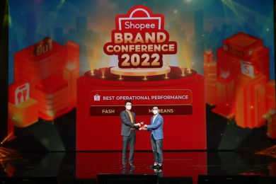 “แม็คยีนส์” คว้ารางวัล Best operational performance ในงาน Shopee Brand Conference 2022