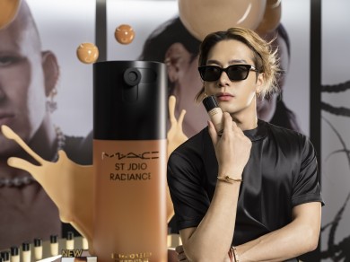 เปิดตัวเทรนด์เมคอัพระดับโลกด้วยผลิตภัณฑ์ใหม่ล่าสุด “M.A.C Studio Radiance Serum Powered Foundation”