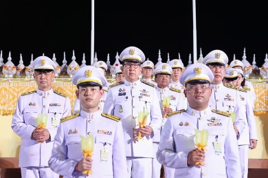 พิธีจุดเทียนถวายพระพรชัยมงคล เนื่องในโอกาสพระราชพิธีมหามงคลเฉลิมพระชนมพรรษา 6 รอบ