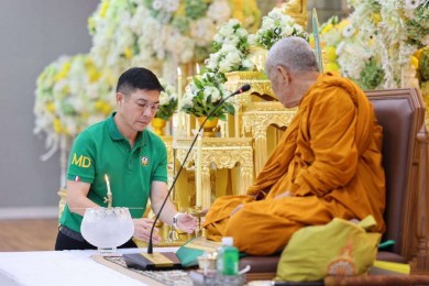 ธ.ก.ส. จัดกิจกรรมฟังธรรมเทศนา และร่วมทำบุญตักบาตร ในโอกาสครบรอบวันสถาปนา 59 ปี